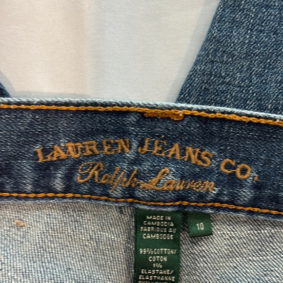 Women's Blue Capris Jeans - Picture 2 of 4